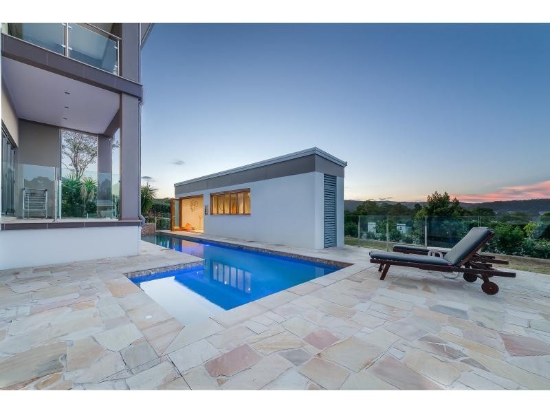 20 Huntington Drive, Maudsland QLD 4210