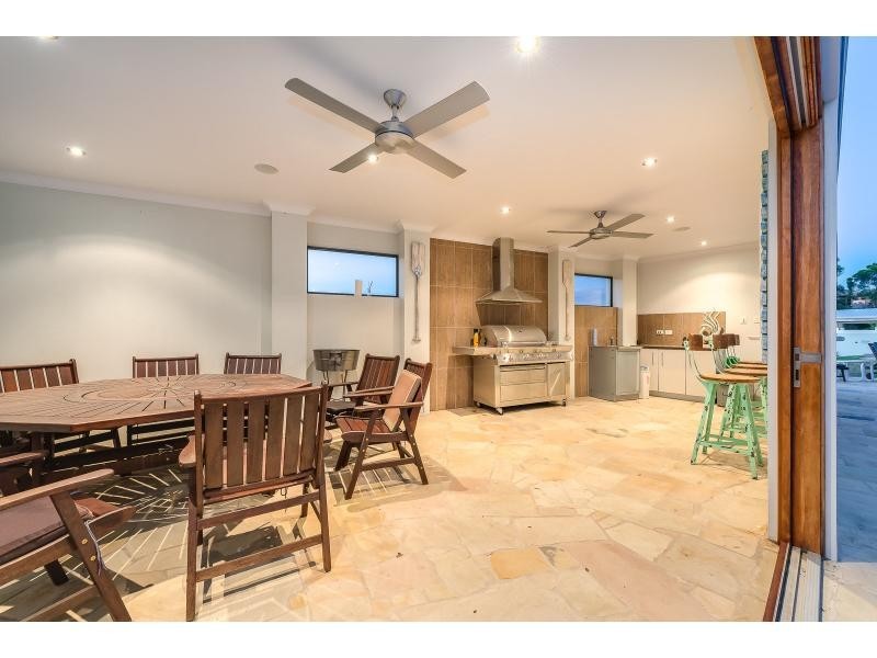 20 Huntington Drive, Maudsland QLD 4210