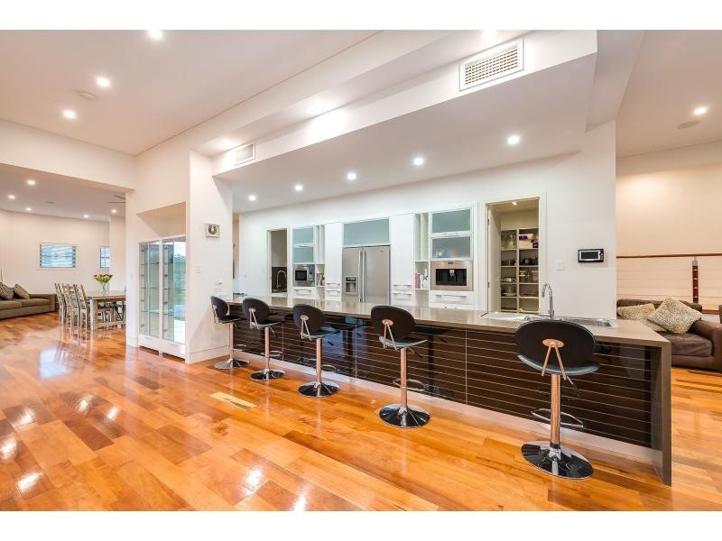 20 Huntington Drive, Maudsland QLD 4210