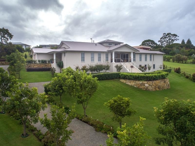 20 Sunnycrest Drive, Terranora NSW 2486