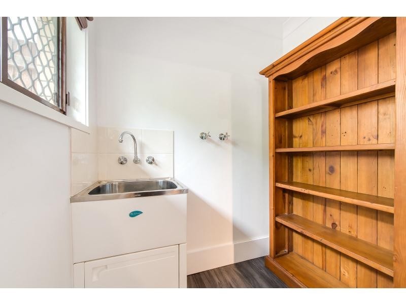 2/58 Blake Street, Southport QLD 4215