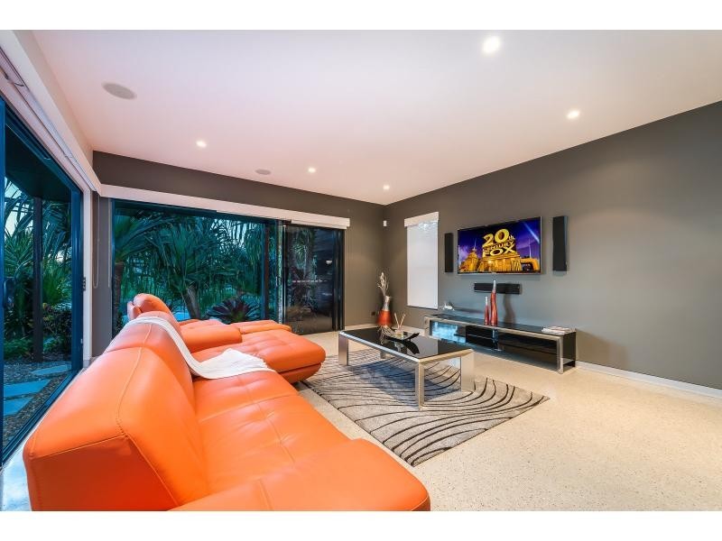 37 Quayside Drive, Helensvale QLD 4212