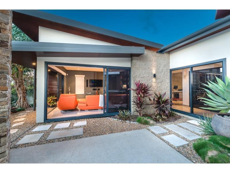 37 Quayside Drive, Helensvale QLD 4212