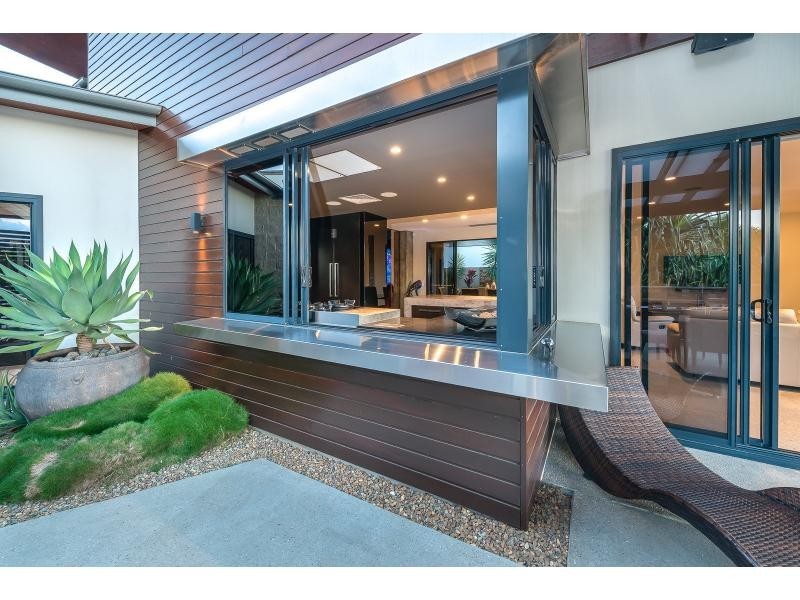 37 Quayside Drive, Helensvale QLD 4212