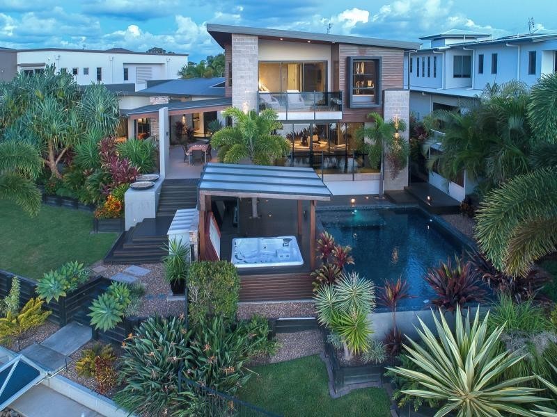 37 Quayside Drive, Helensvale QLD 4212