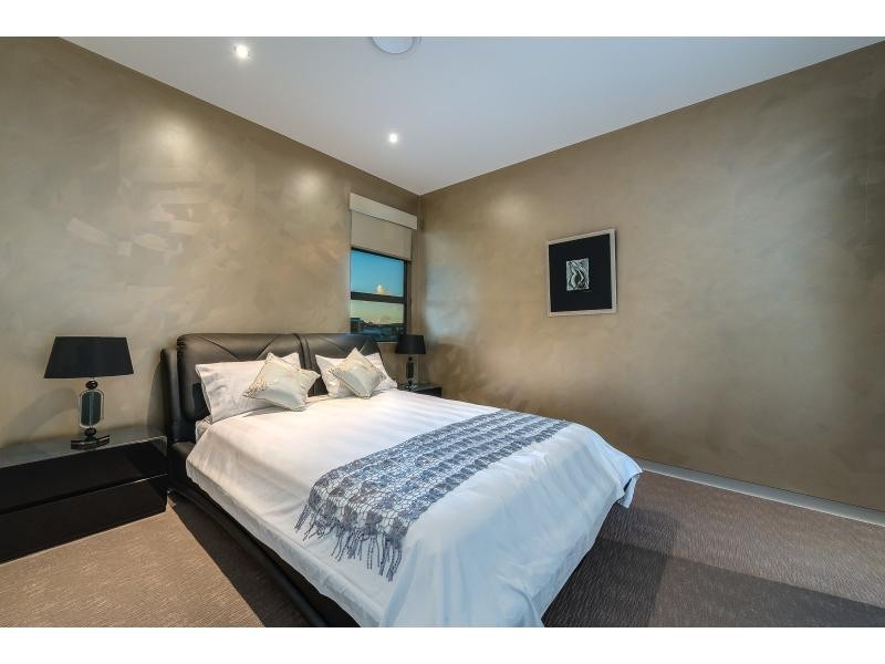 37 Quayside Drive, Helensvale QLD 4212