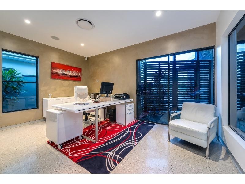 37 Quayside Drive, Helensvale QLD 4212