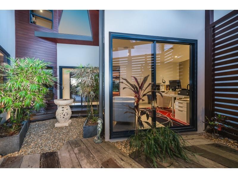 37 Quayside Drive, Helensvale QLD 4212