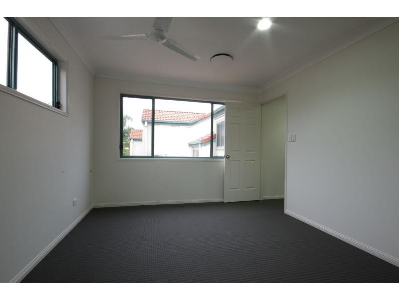 3/105 Pohlman Street, Southport QLD 4215