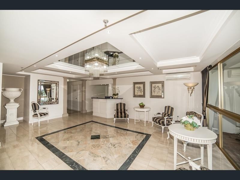 33/19 Oatland Esplanade, Runaway Bay QLD 4216