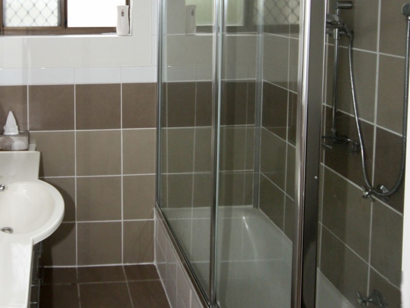 3/9 Bayview Street, Runaway Bay QLD 4216