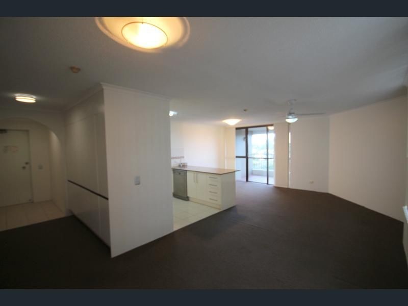 2c/114 Marine Parade, Southport QLD 4215