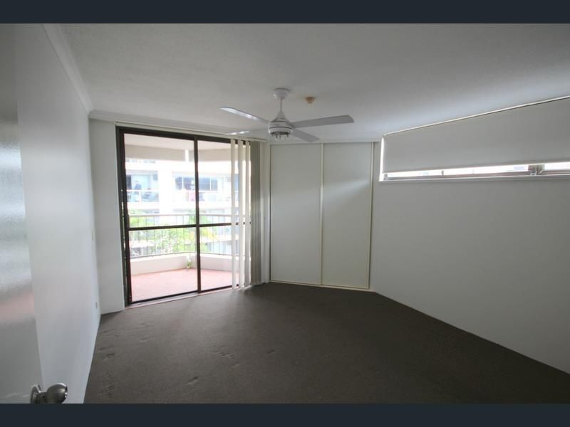 2c/114 Marine Parade, Southport QLD 4215