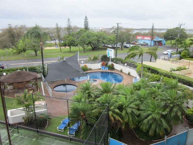 2c/114 Marine Parade, Southport QLD 4215