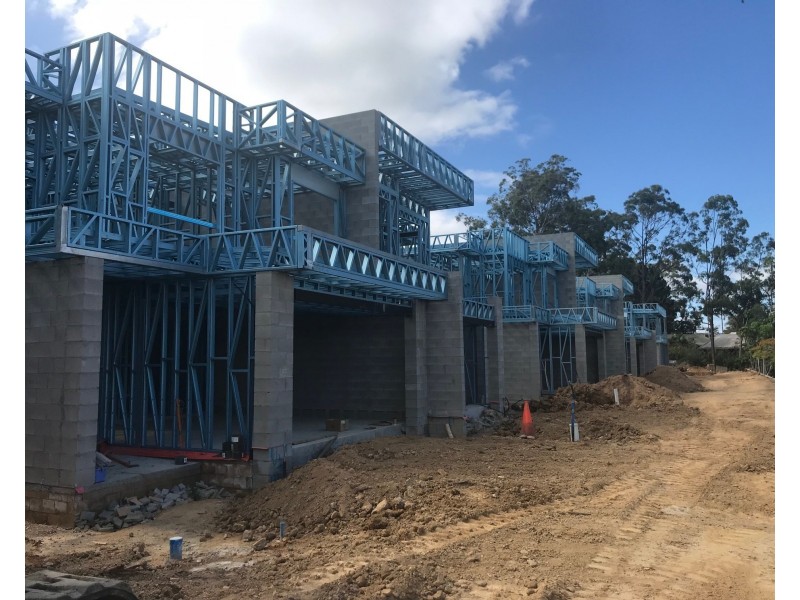 206 Cotlew Street, Ashmore QLD 4214