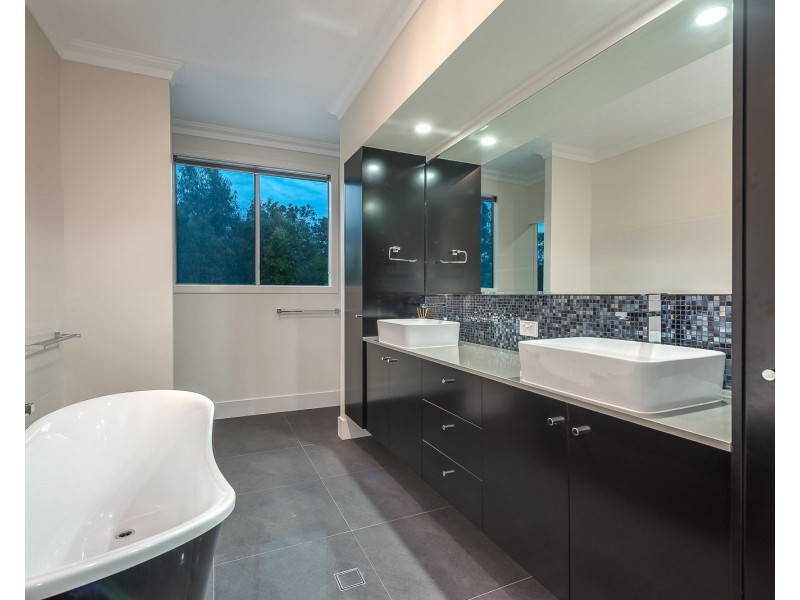 5 Halifax Circuit, Pimpama QLD 4209