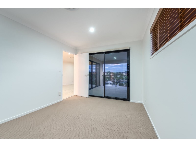 2136 Beaufort Way, Hope Island QLD 4212