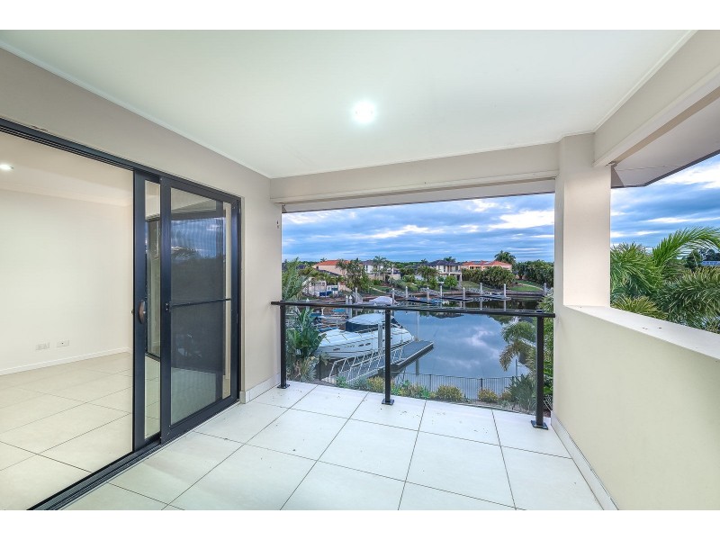 2136 Beaufort Way, Hope Island QLD 4212