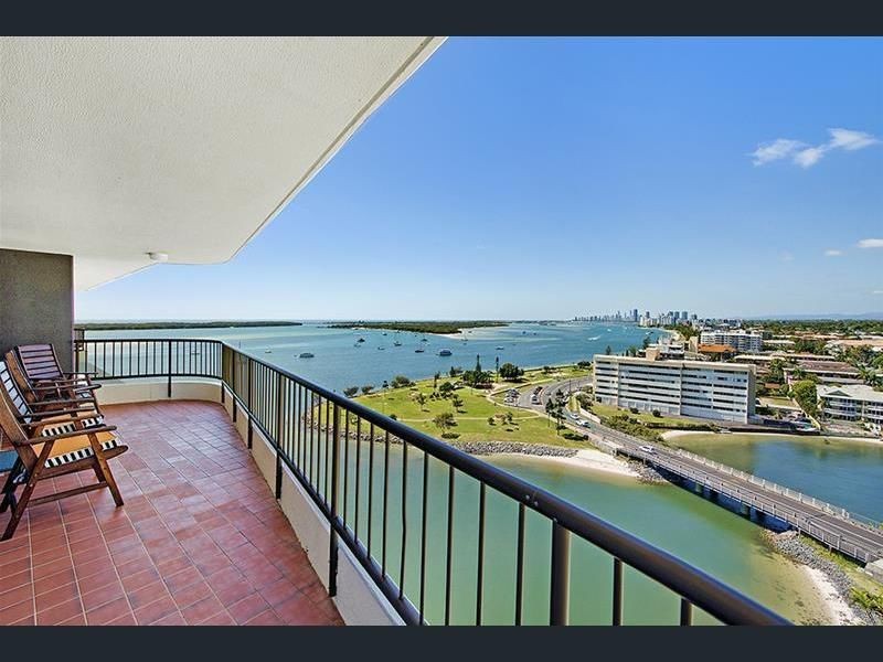64/9 Bayview Street, Runaway Bay QLD 4216