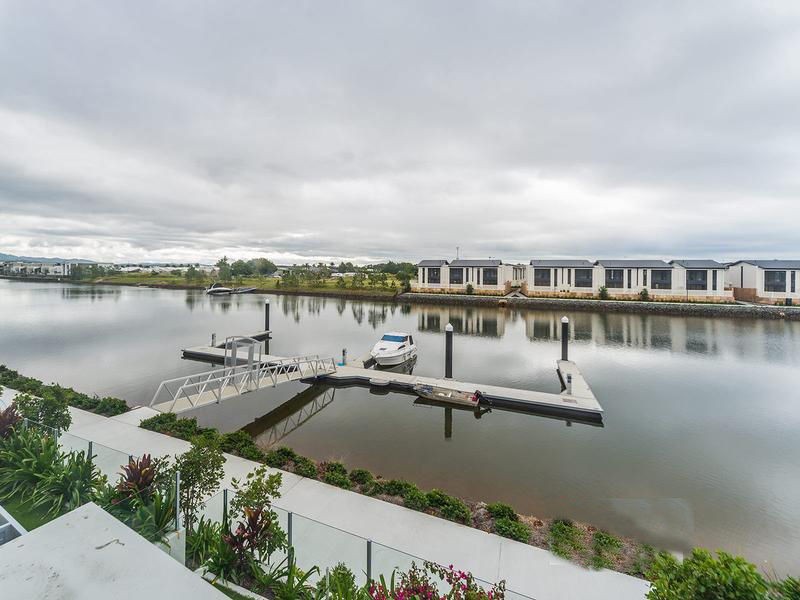 30/156 Mariner Quays Boulevard, Hope Island QLD 4212