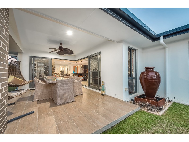 19 Kalgoorlie Street, Pimpama QLD 4209