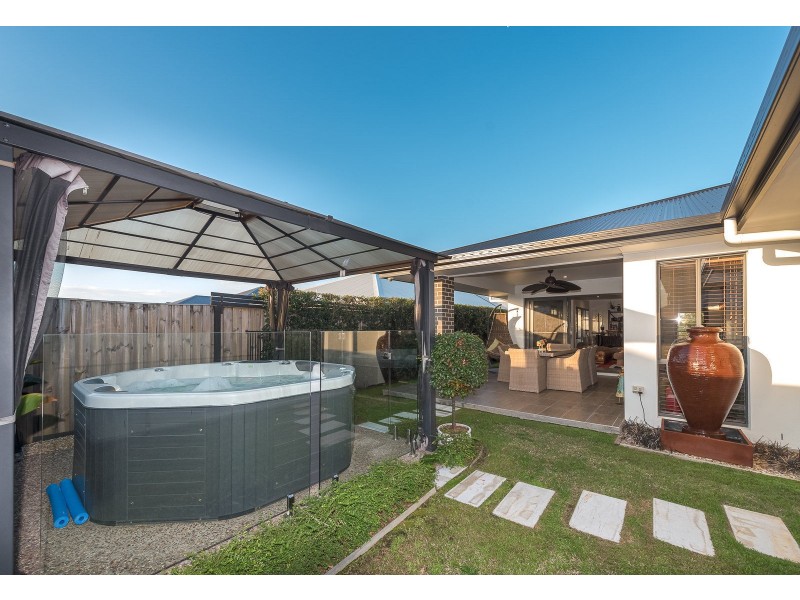 19 Kalgoorlie Street, Pimpama QLD 4209