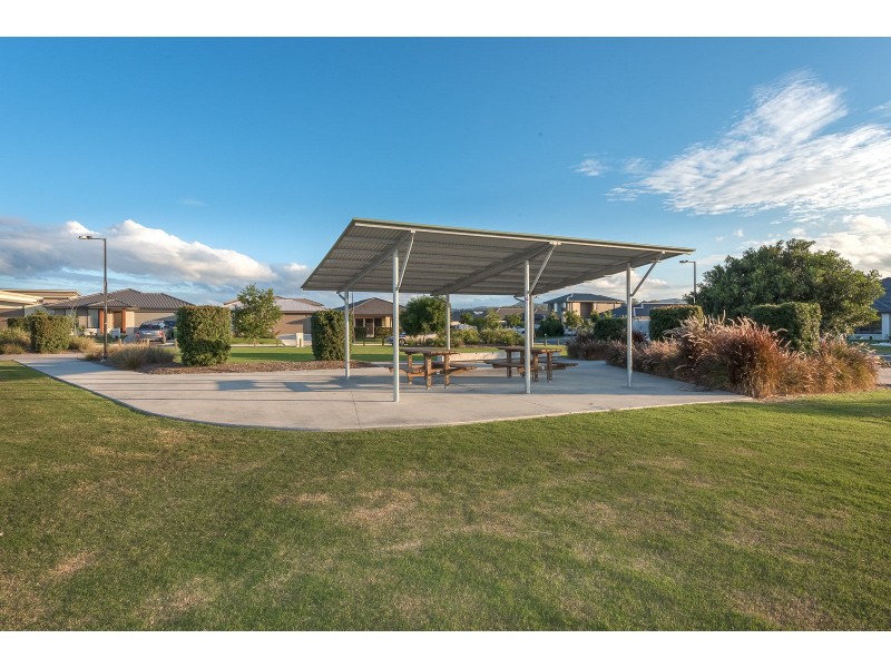 19 Kalgoorlie Street, Pimpama QLD 4209