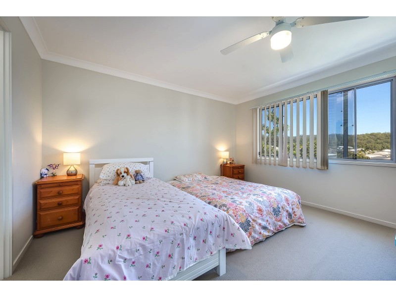 1/24 Faraday Crescent, Pacific Pines QLD 4211