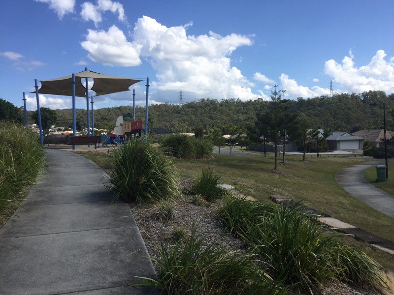 1/24 Faraday Crescent, Pacific Pines QLD 4211