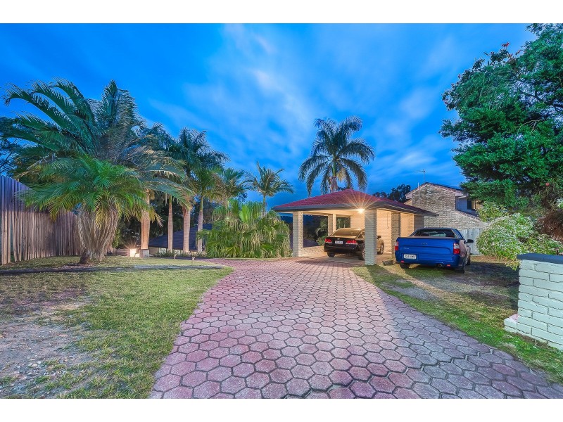 8 Leura Place, Helensvale QLD 4212