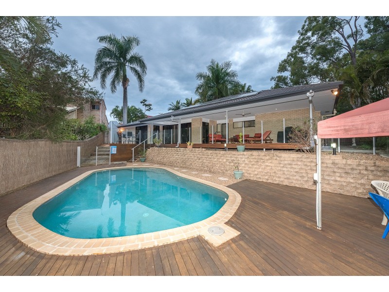 8 Leura Place, Helensvale QLD 4212