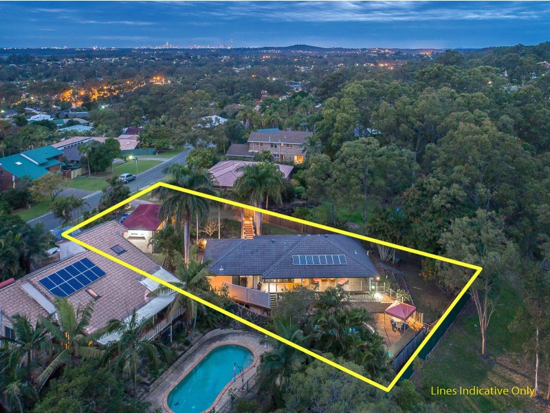8 Leura Place, Helensvale QLD 4212