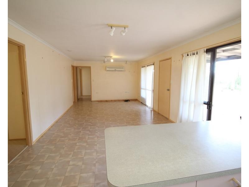 64 Selwyn Road, Esk QLD 4312