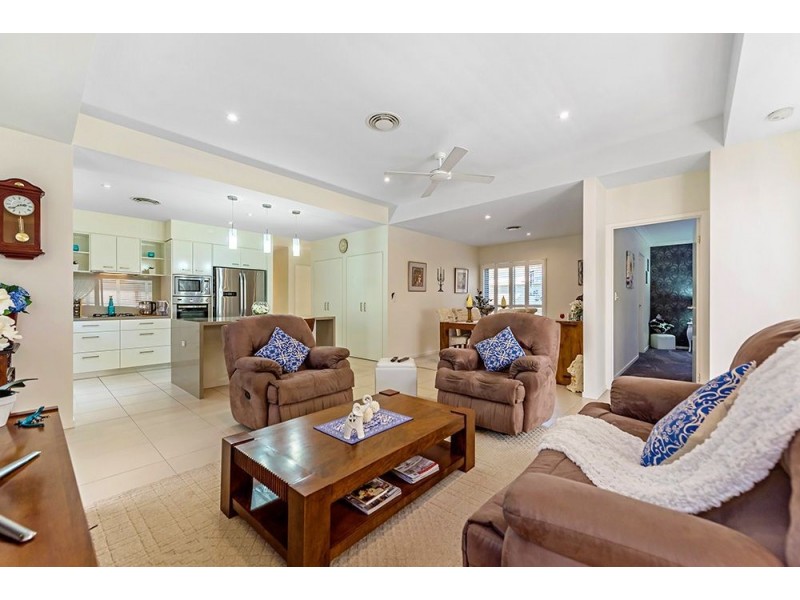 192/1 Halcyon Way, Hope Island QLD 4212