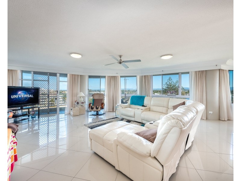 16/5 Bayview Street, Runaway Bay QLD 4216