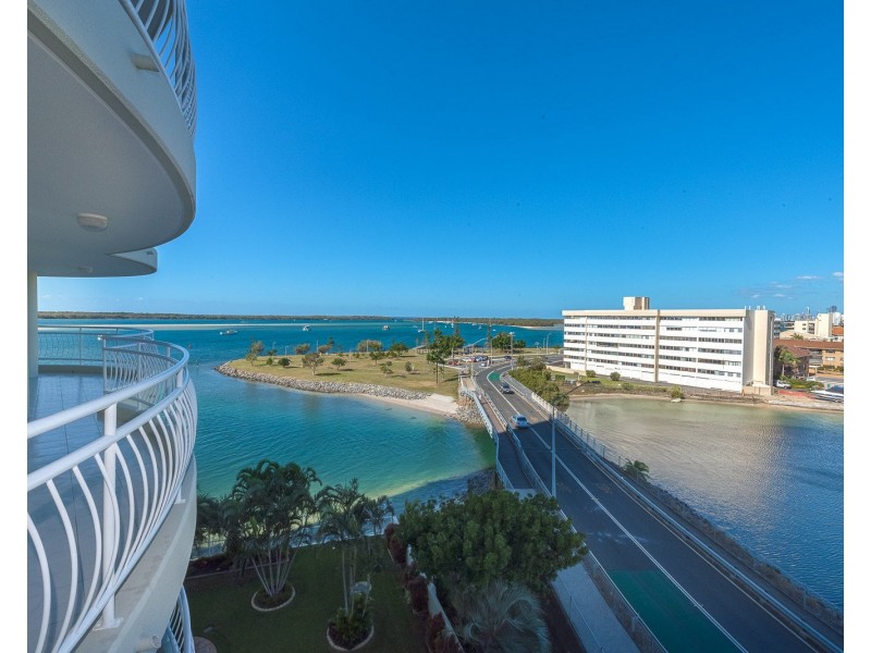 16/5 Bayview Street, Runaway Bay QLD 4216