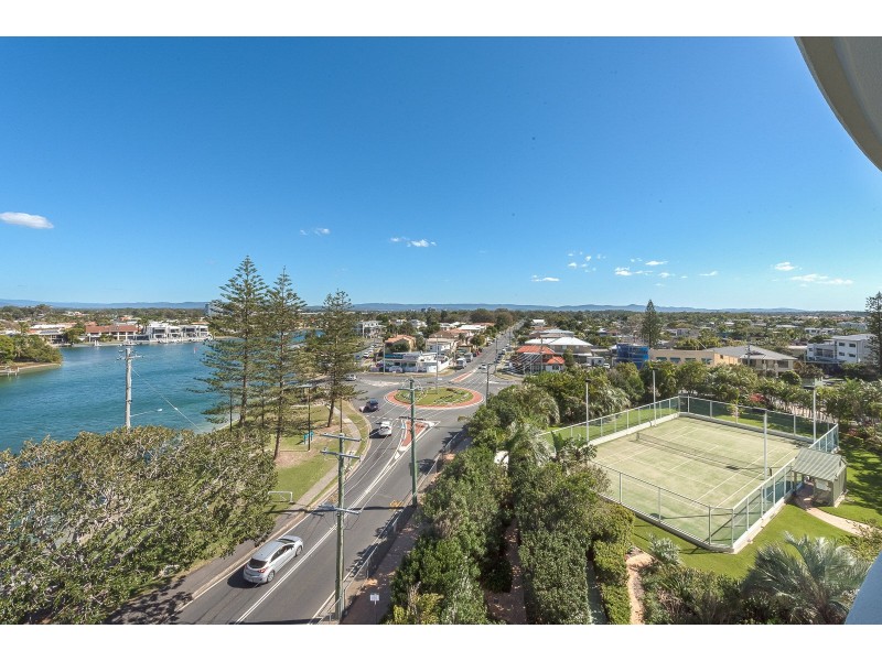 16/5 Bayview Street, Runaway Bay QLD 4216