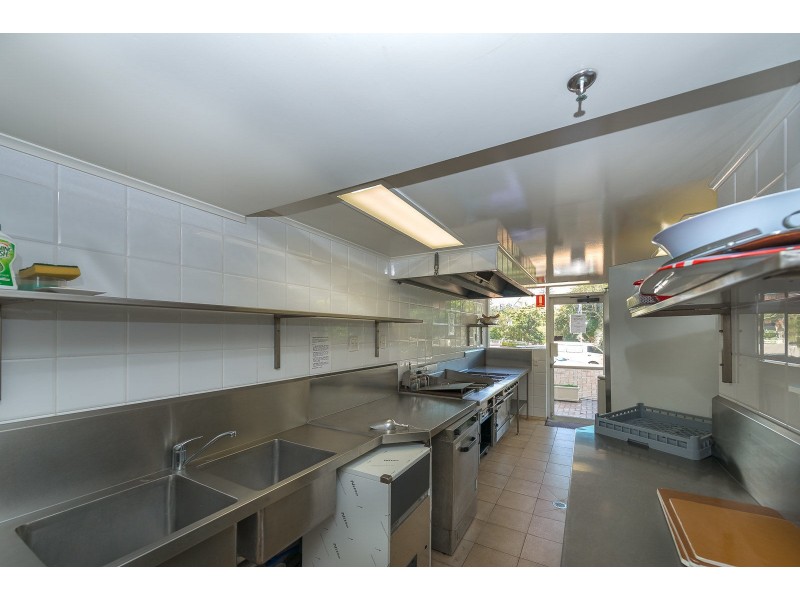 16/5 Bayview Street, Runaway Bay QLD 4216