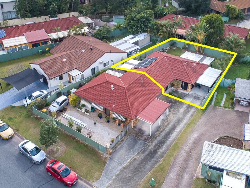 2/8 Telopea Street, Labrador QLD 4215