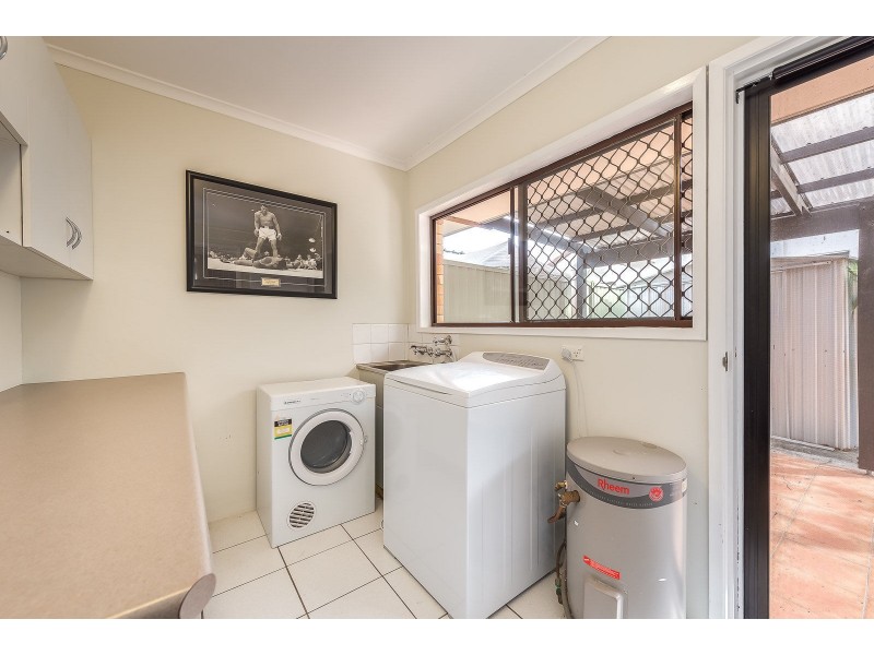 2/8 Telopea Street, Labrador QLD 4215