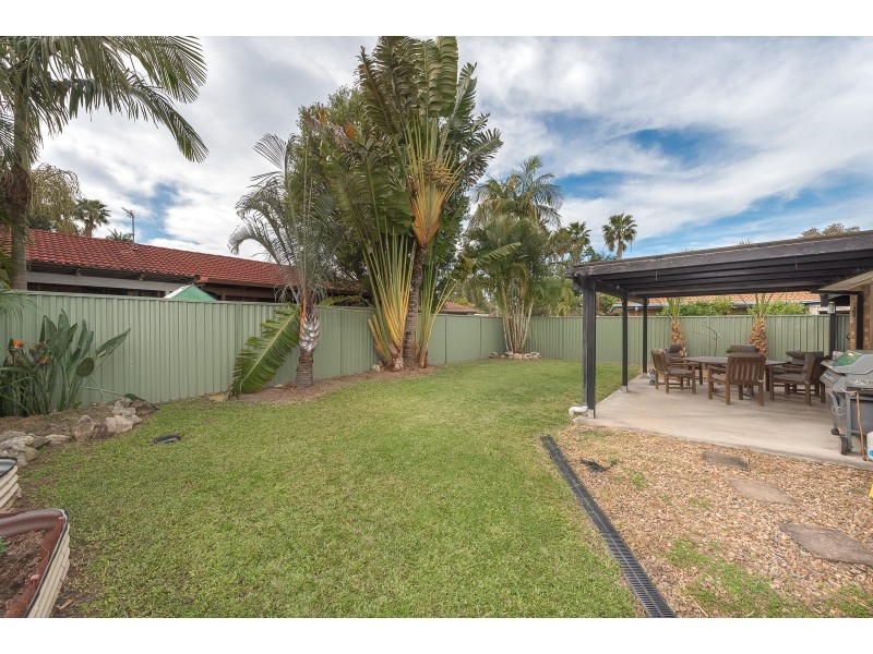 2/8 Telopea Street, Labrador QLD 4215