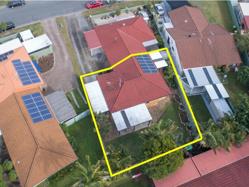 2/8 Telopea Street, Labrador QLD 4215
