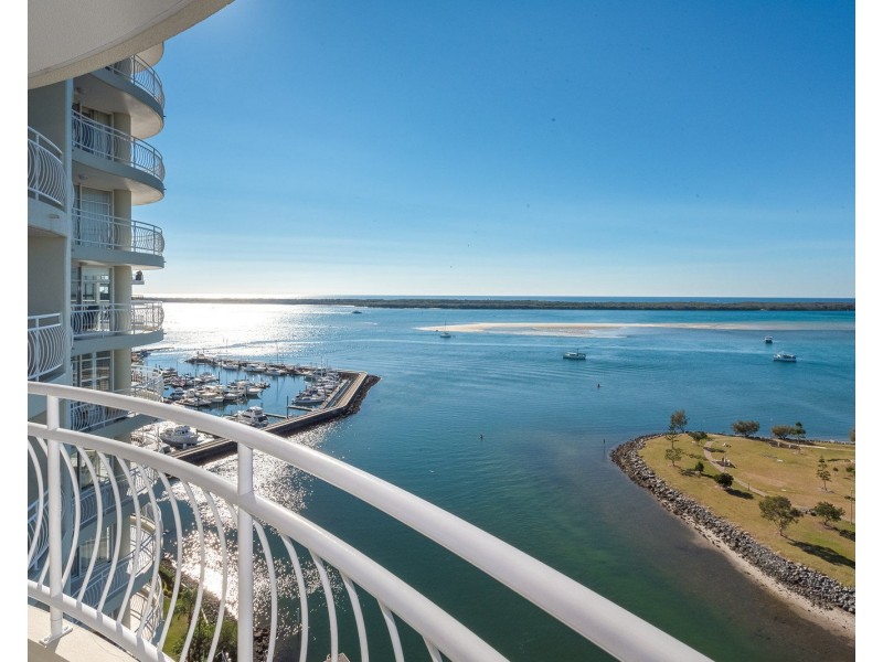 15C/5 Bayview Street, Runaway Bay QLD 4216
