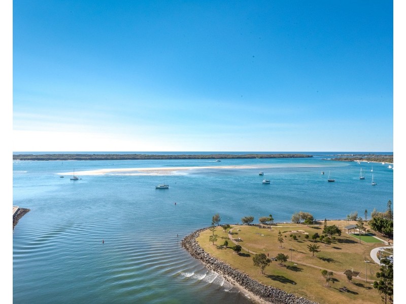 15C/5 Bayview Street, Runaway Bay QLD 4216