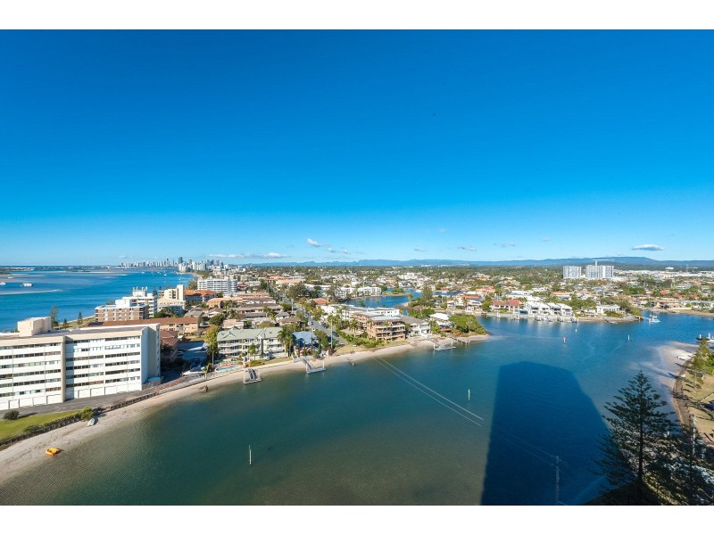 15C/5 Bayview Street, Runaway Bay QLD 4216