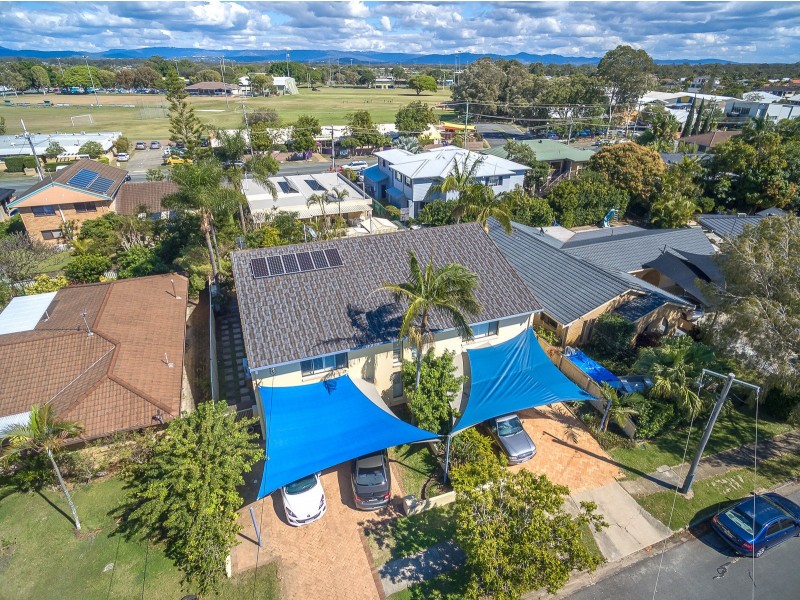 2/54 Markham Avenue, Runaway Bay QLD 4216