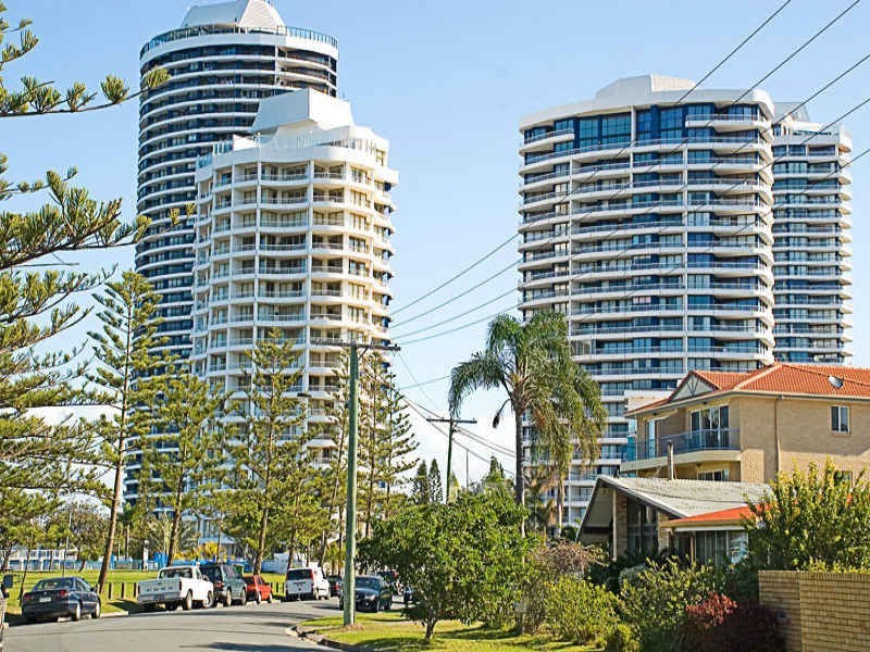 Unit 1/554 Marine Parade, Biggera Waters QLD 4216