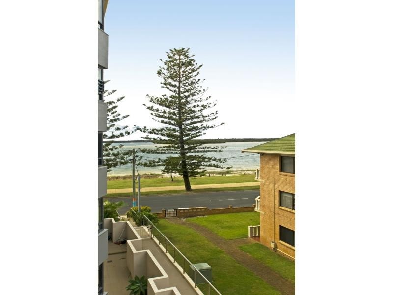 Biggera Waters QLD 4216