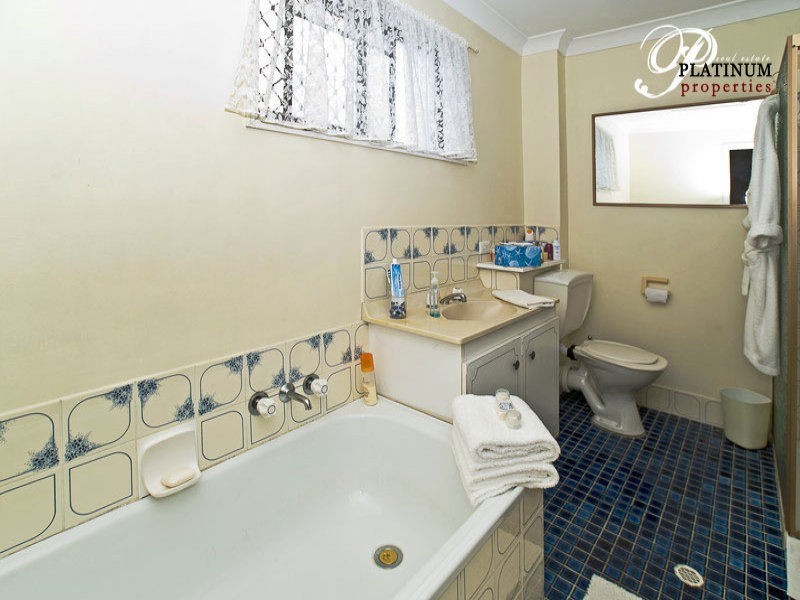 Labrador QLD 4215