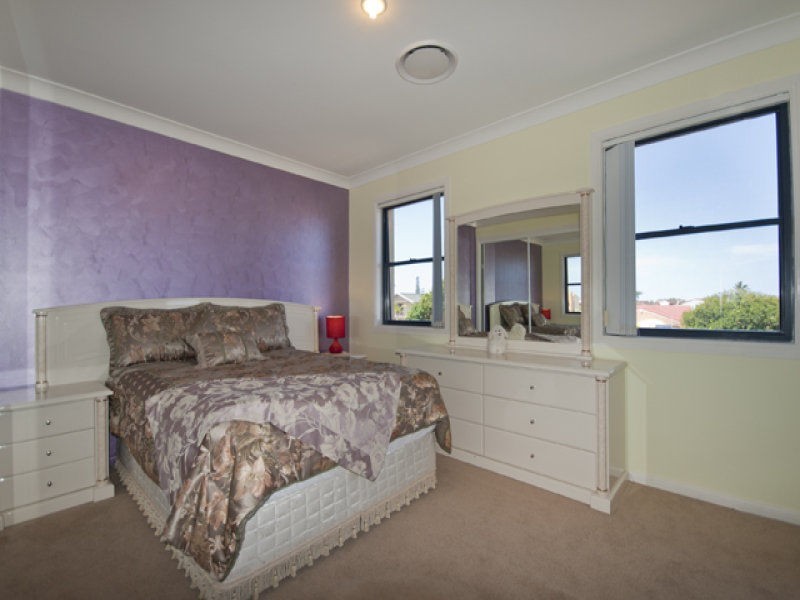 Paradise Point QLD 4216